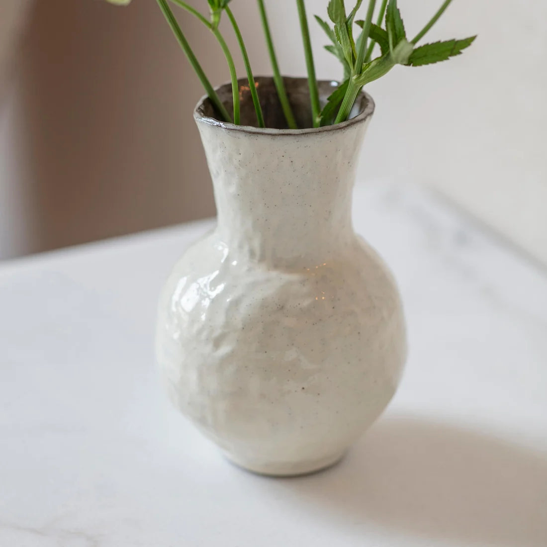 Menerbes Column Vase