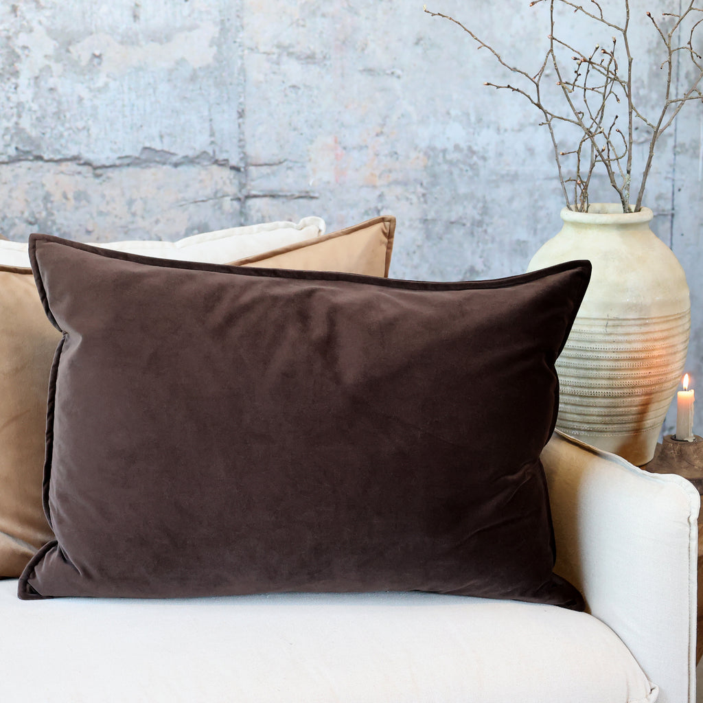 Velour Cushion in Mocca