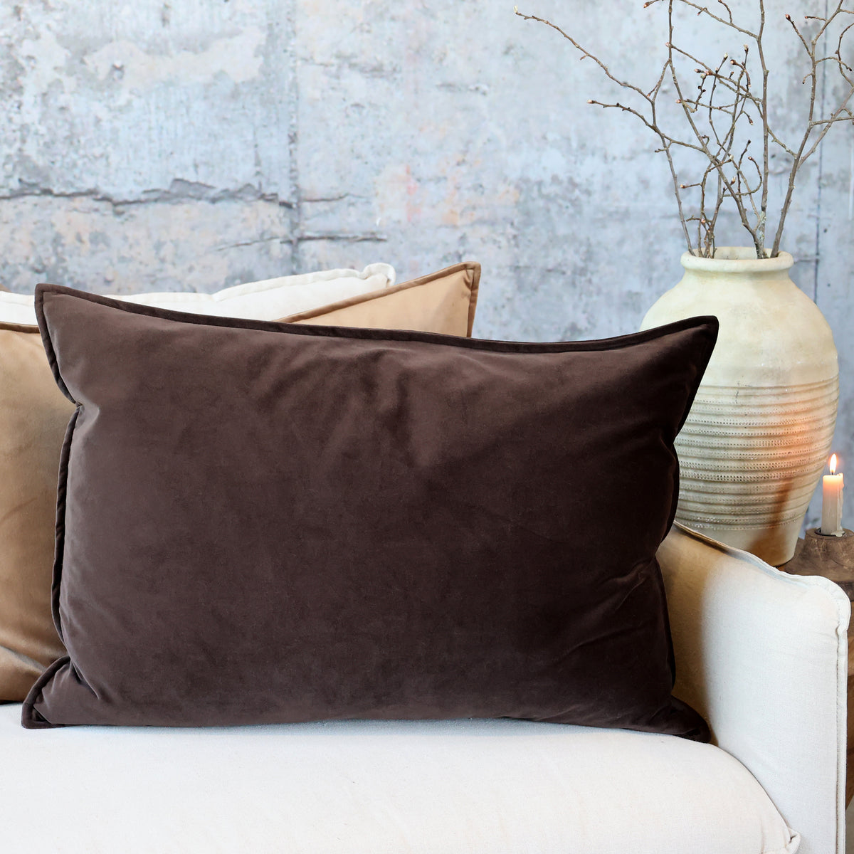 Velour Cushion in Mocca