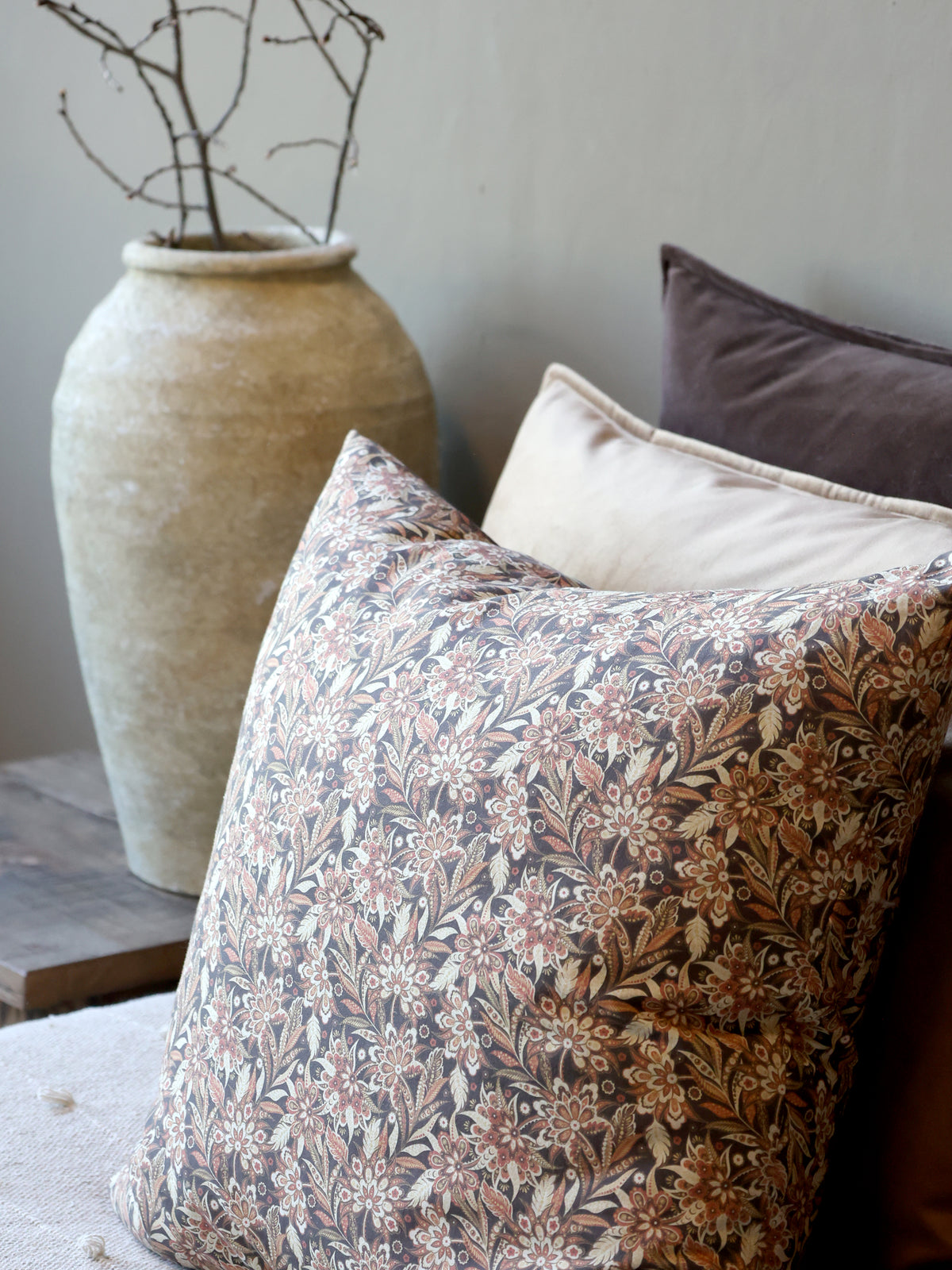 Velour Cushion in Mocca