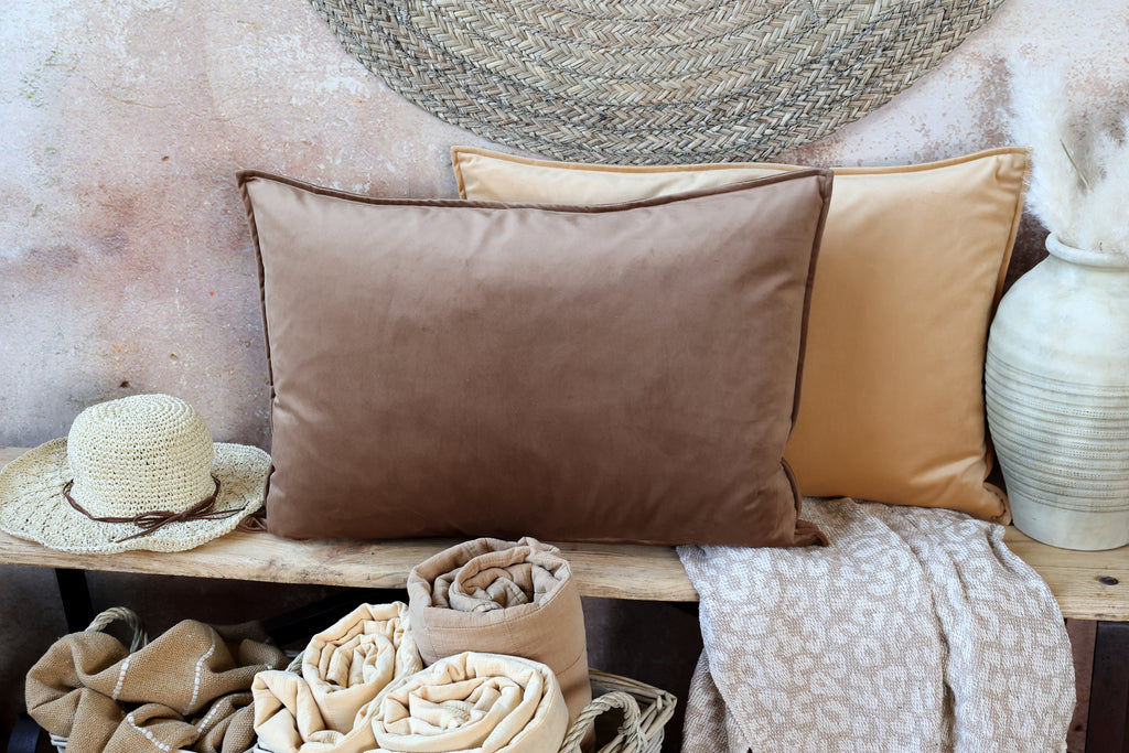 Velour Cushion in Nougat