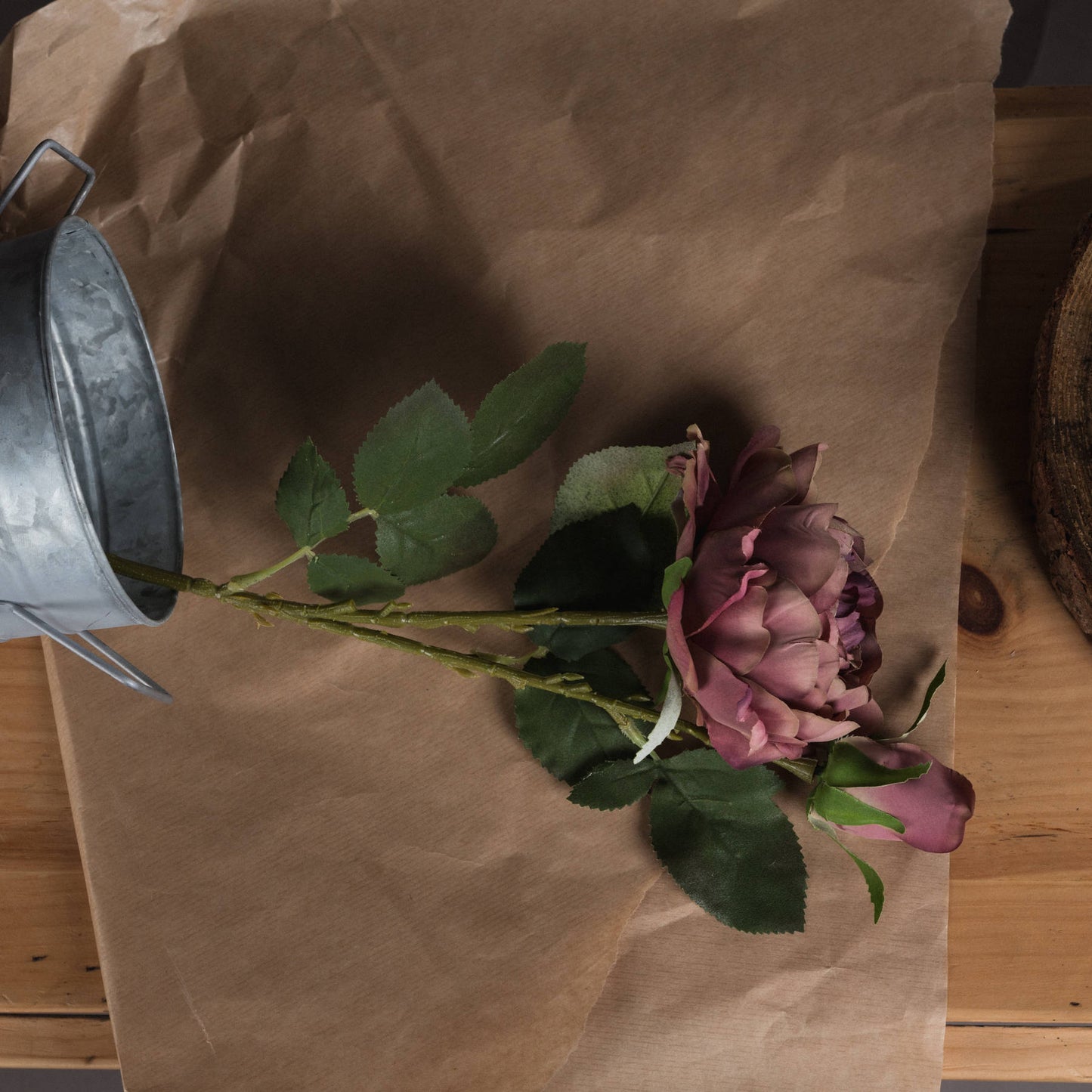 Dusty pink spray rose peony