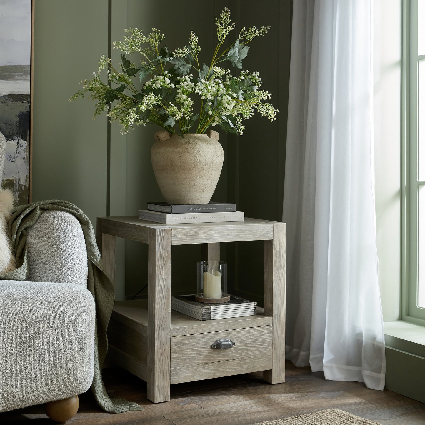 Terra Medium Urn Vase
