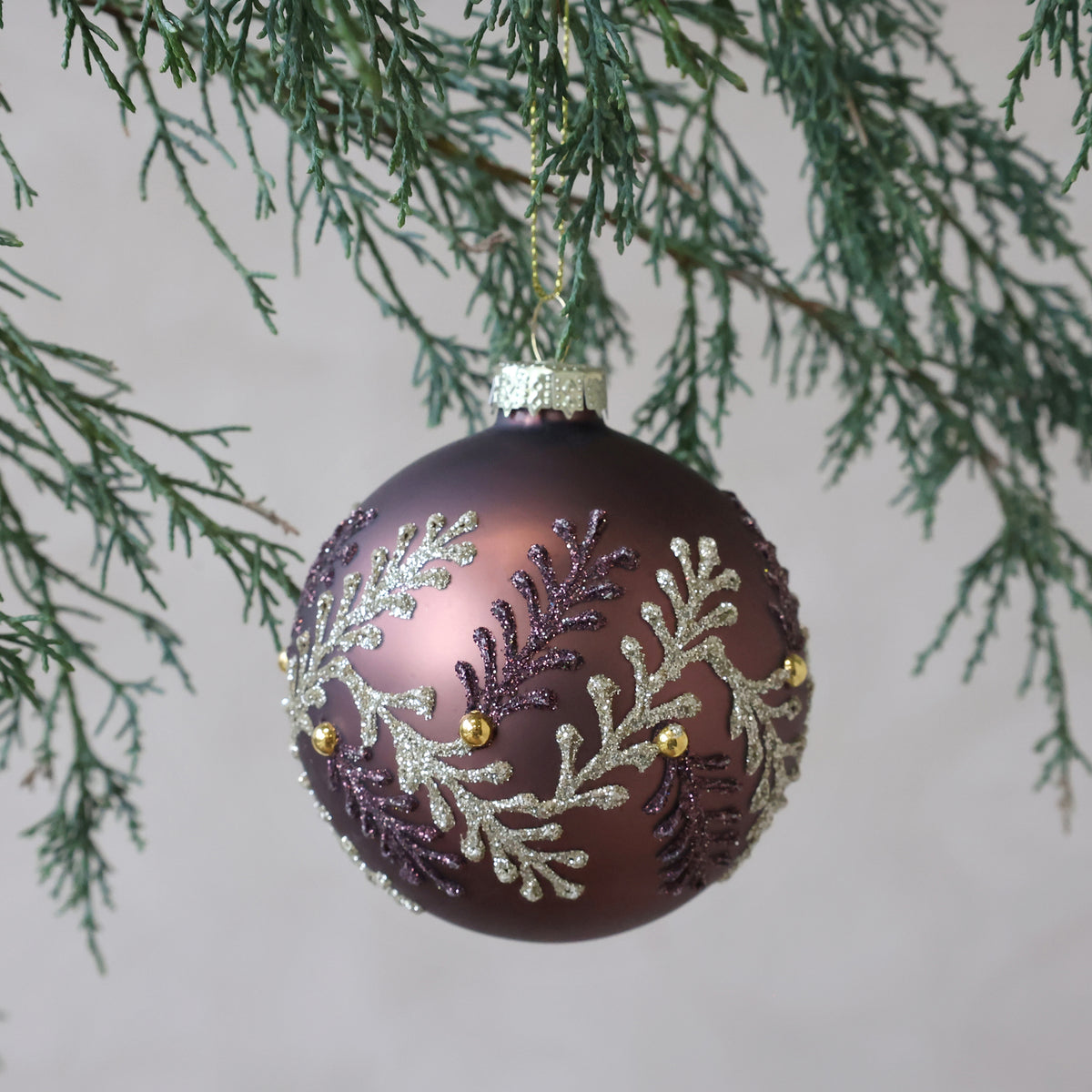 Christmas bauble with Twigs