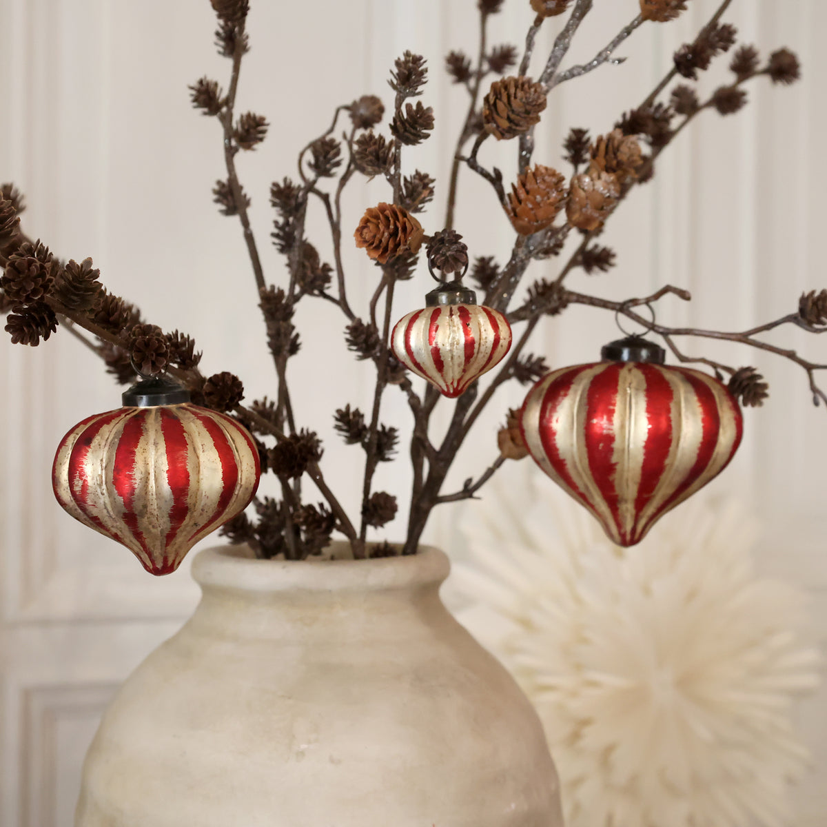 Cherry & Champagne Tapered baubles (Pack of 3)