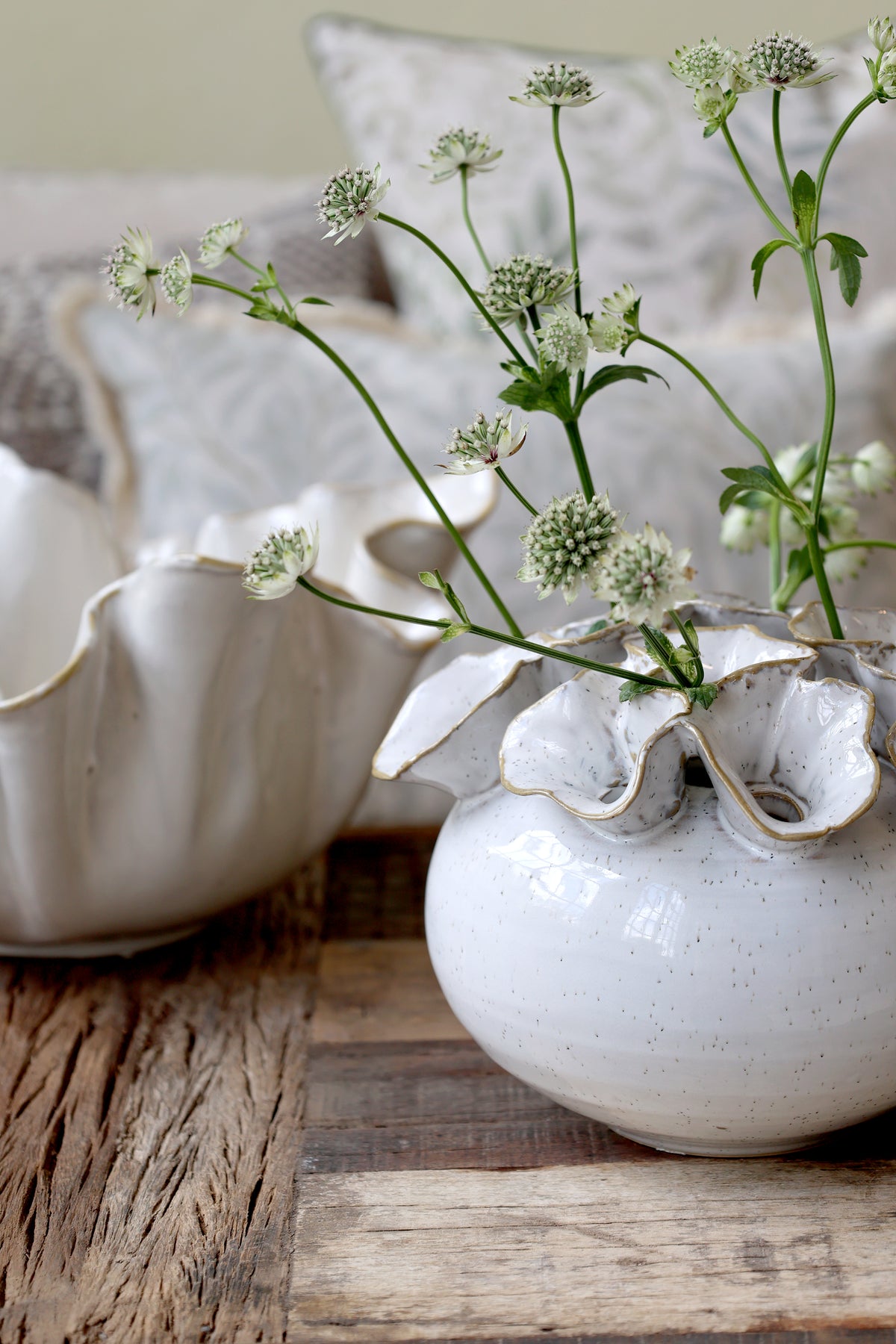 Floral Display Vase (12 Holes)