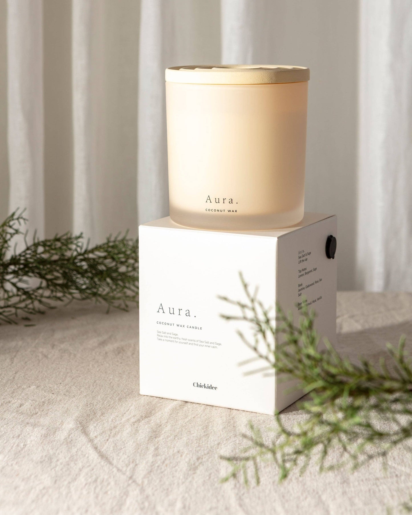 Aura Clay Candle