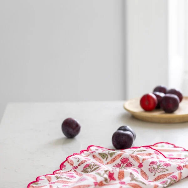 Scalloped Himalayan Wildflower Napkin (Pack of 4)
