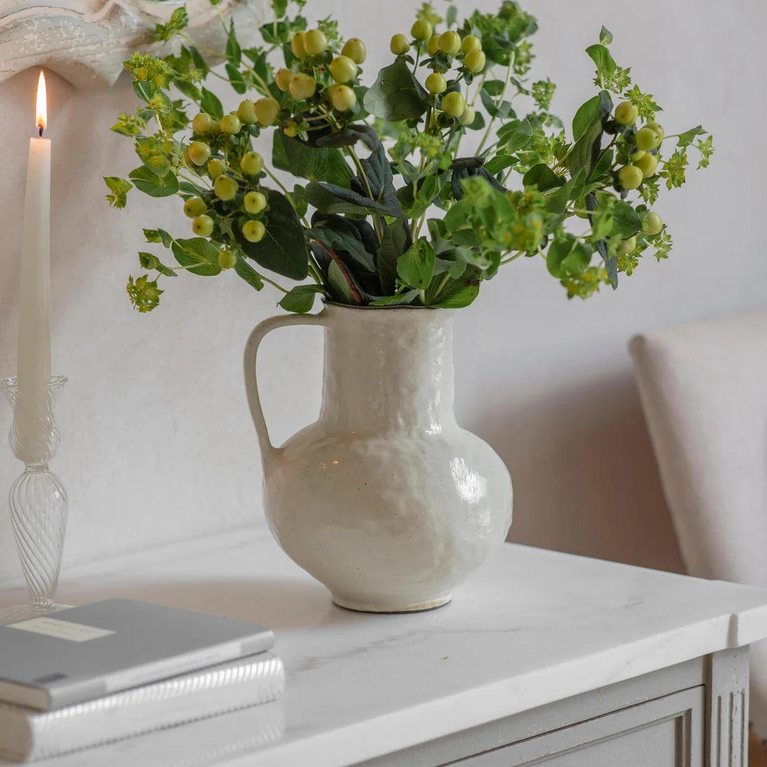 Menerbes Pitcher