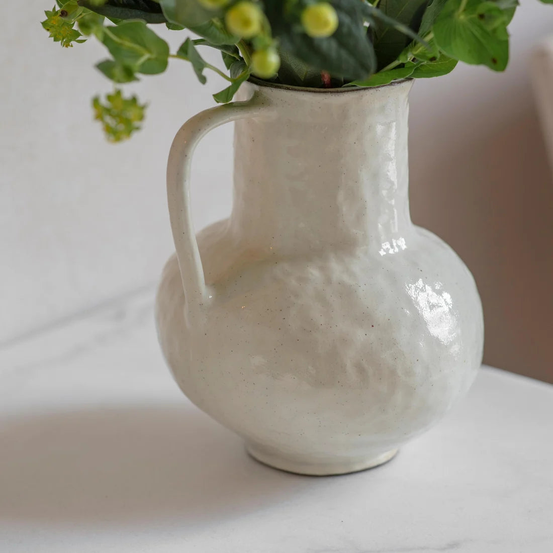Menerbes Pitcher