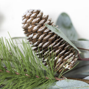 White Berry Garland with Frosted Leaves