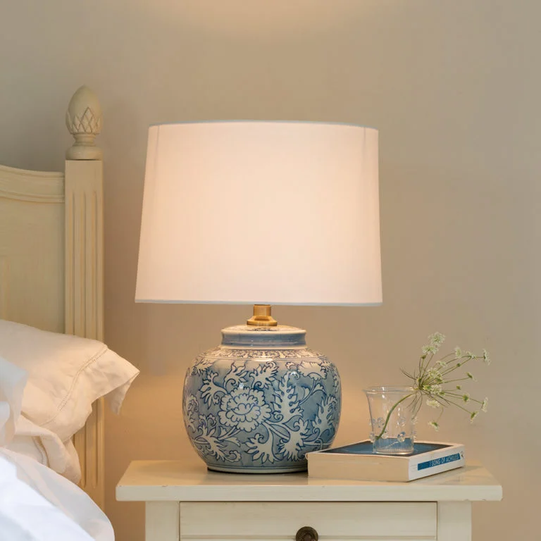 Alga Lamp With White Shade